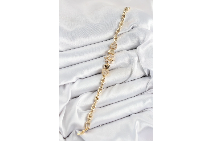 Shoecide Pirinç Zirkon Taşlı Kalp Detaylı Çiçek Model Gold Renk Kadın Bileklik