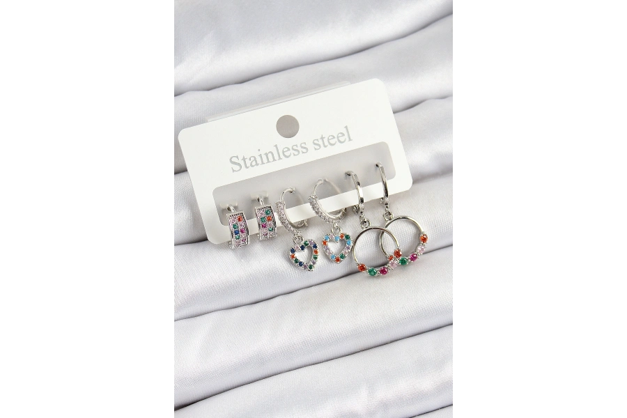 Shoecide Pirinç Zirkon Taşlı Kalp Ve Halka Model Gold Renk 6lı Set Kadın Küpe