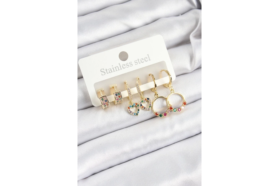 Shoecide Pirinç Zirkon Taşlı Kalp Ve Halka Model Gold Renk 6lı Set Kadın Küpe