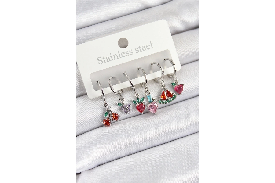 Shoecide Pirinç Zirkon Taşlı Karpuz Yonca Kalp Pusula Karışık Model Gümüş Renk 6lı Set Kadın Küpe