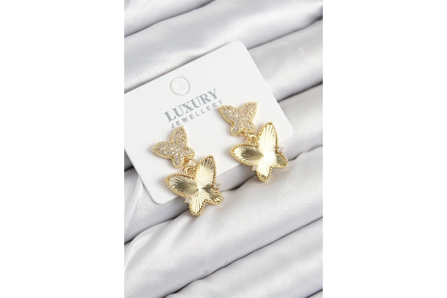 Shoecide Pirinç Zirkon Taşlı Kelebek Model Gold Renk Kadın Küpe