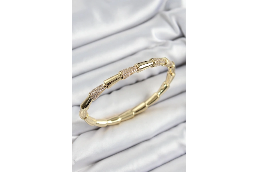 Shoecide Pirinç Zirkon Taşlı Kemik Model Gold Renk Vip Kadın Bileklik