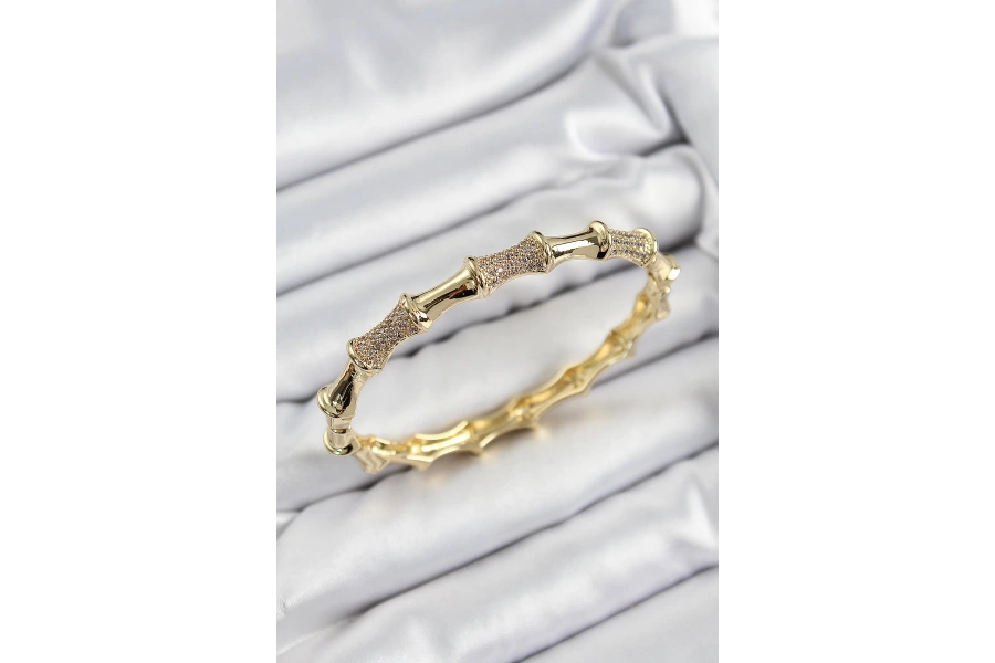 Shoecide Pirinç Zirkon Taşlı Kemik Model Gold Renk Vip Kadın Bileklik