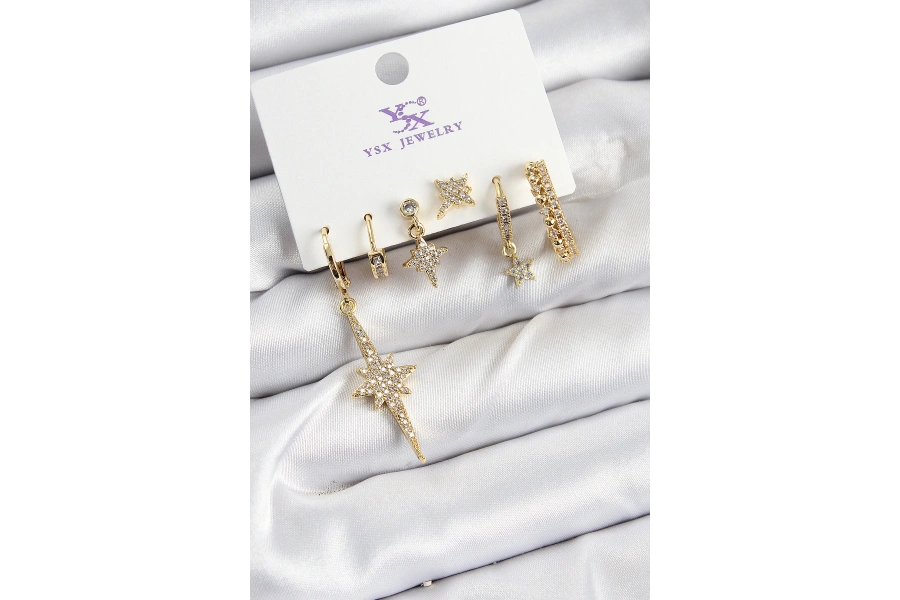 Shoecide Pirinç Zirkon Taşlı Kutup Yıldızı Model Gold Renk 3lü Çift Kadın Küpe