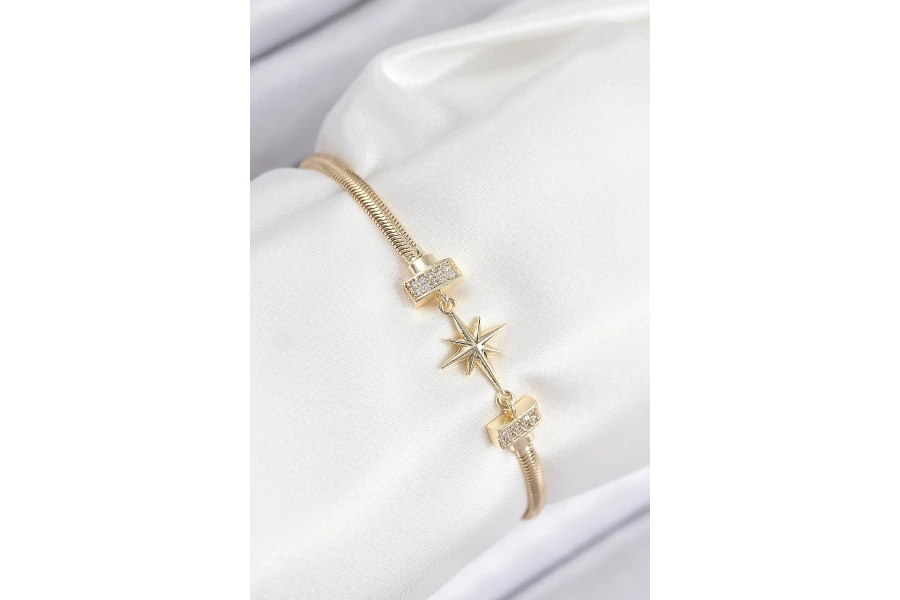 Shoecide Pirinç Zirkon Taşlı Kutup Yıldızı Model Gold Renk Kadın Bileklik
