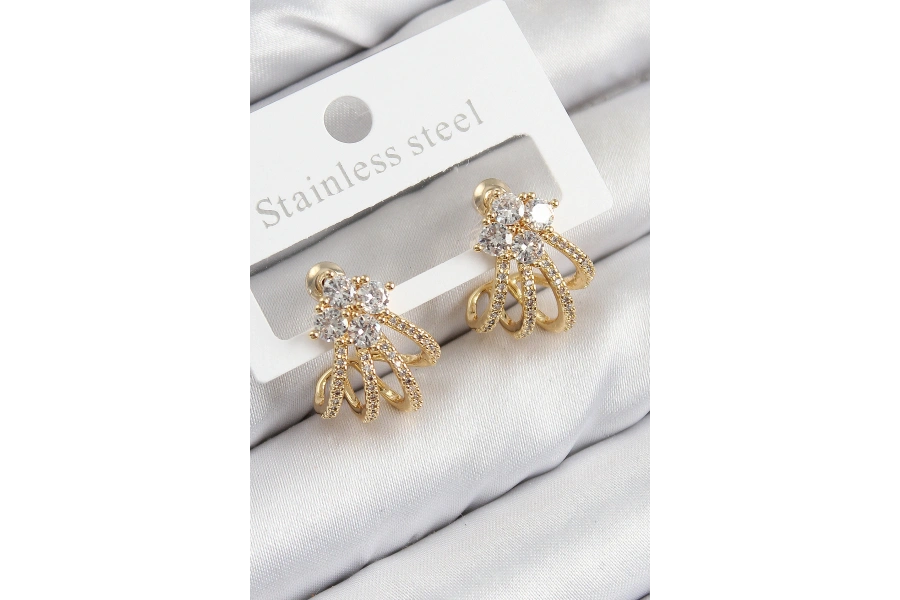 Shoecide Pirinç Zirkon Taşlı Model Gold Renk Kadın Küpe