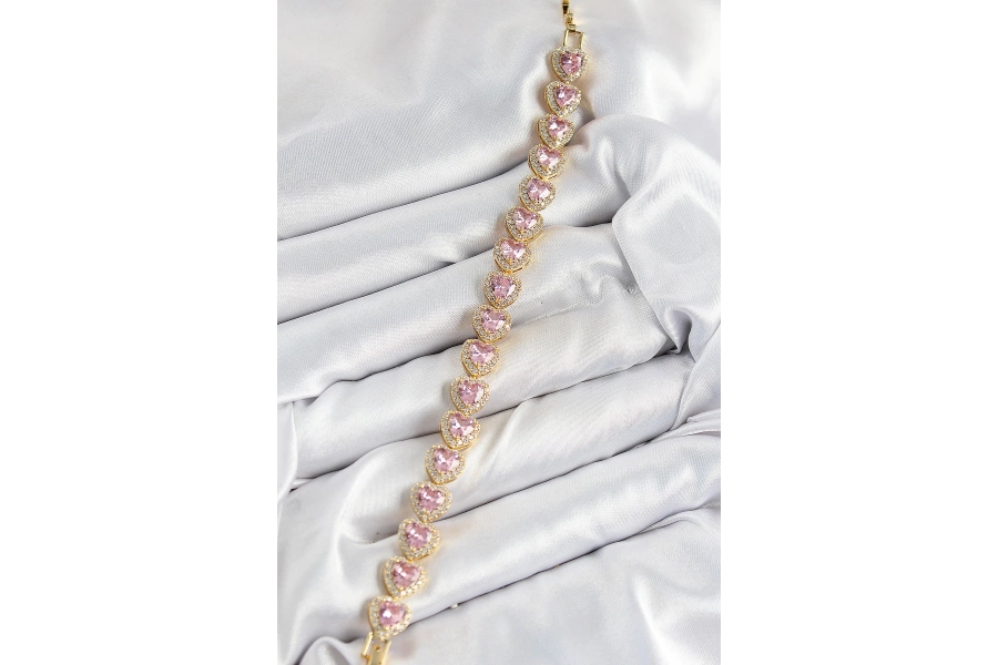 Shoecide Pirinç Zirkon Taşlı Pembe Kalp Baget Model Gold Renk Vıp Seri Kadın Bileklik