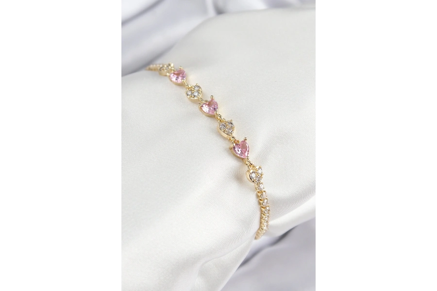 Shoecide Pirinç Zirkon Taşlı Pembe Kalp Model Gold Renk Kadın Bileklik