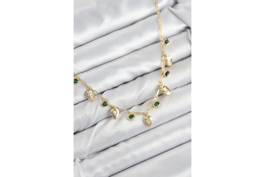 Shoecide Pirinç Zirkon Taşlı Sallantılı Damla Model Gold Renk Kadın Kolye