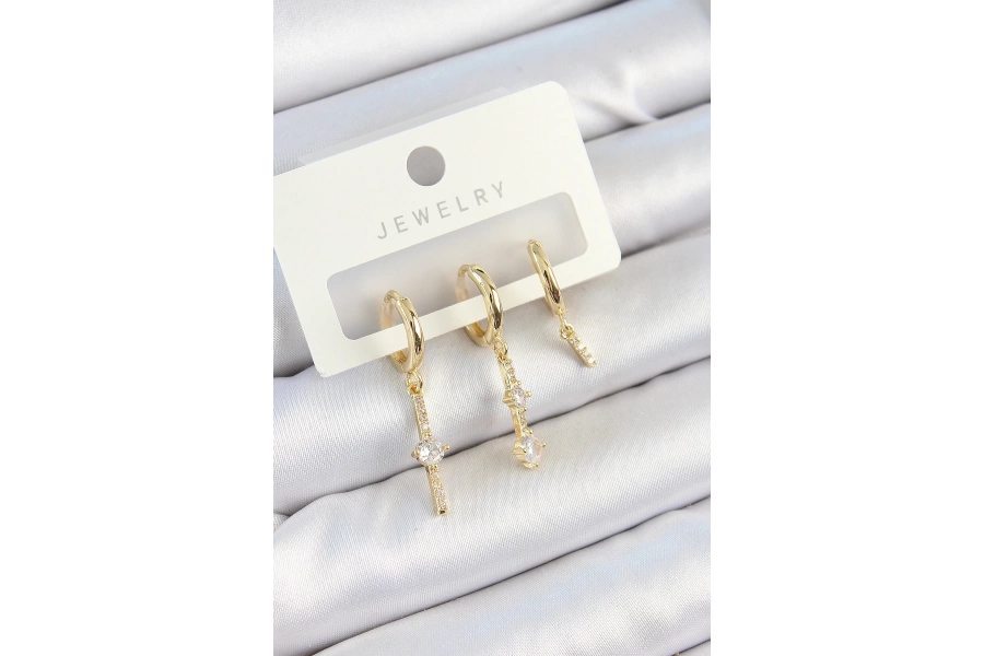 Shoecide Pirinç Zirkon Taşlı Sallantılı Model Gold Renk 3lü Çift Kadın Küpe Set