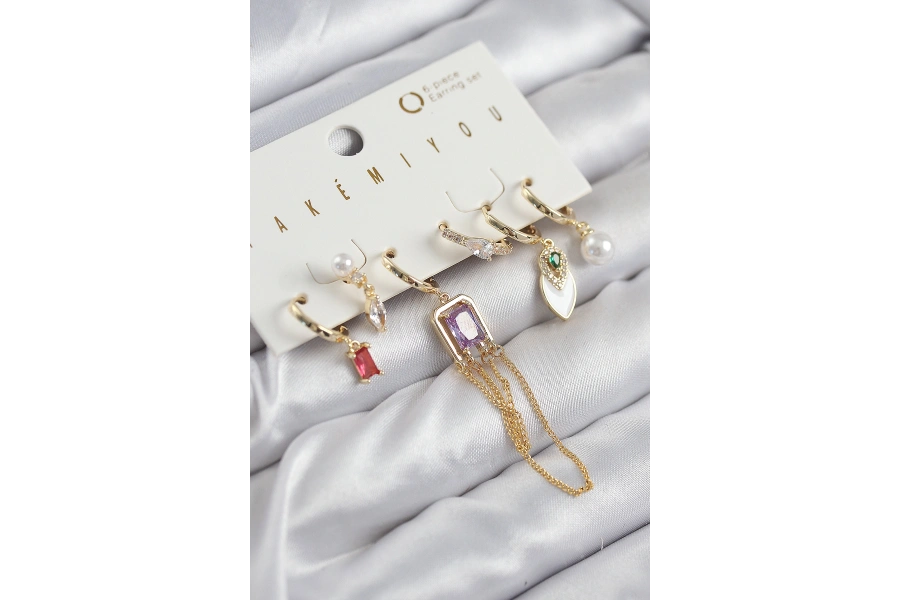 Shoecide Pirinç Zirkon Taşlı Sallantılı Ve İncili Gold Renk 6lı Küpe Set