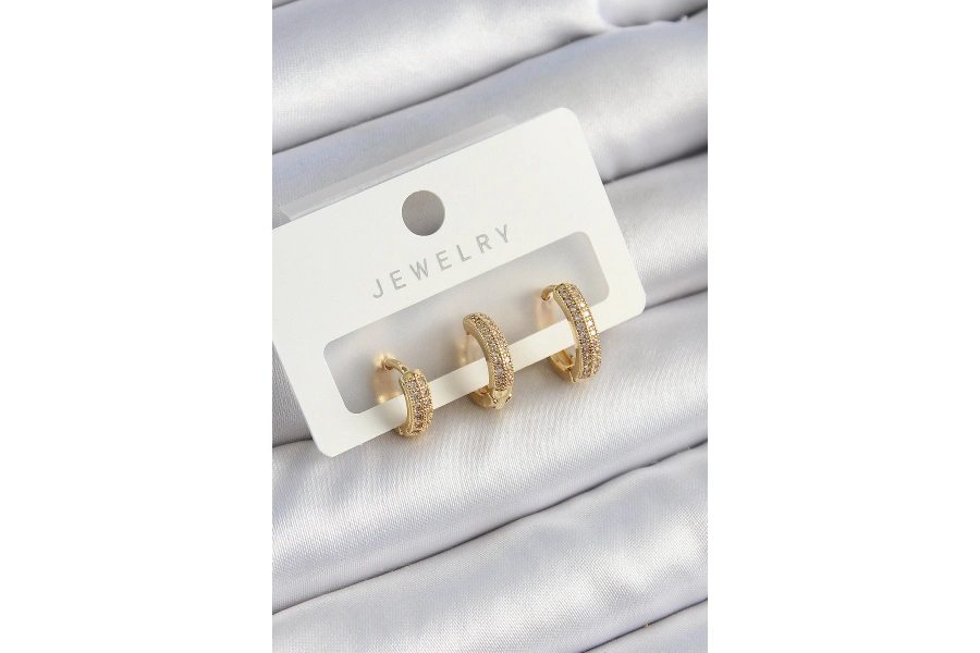 Shoecide Pirinç Zirkon Taşlı Yıldız Model Gold Renk 3lü Çift Kadın Küpe Set