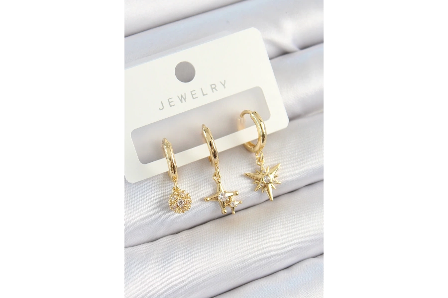 Shoecide Pirinç Zirkon Taşlı Yıldız Model Gold Renk 3lü Çift Kadın Küpe Set