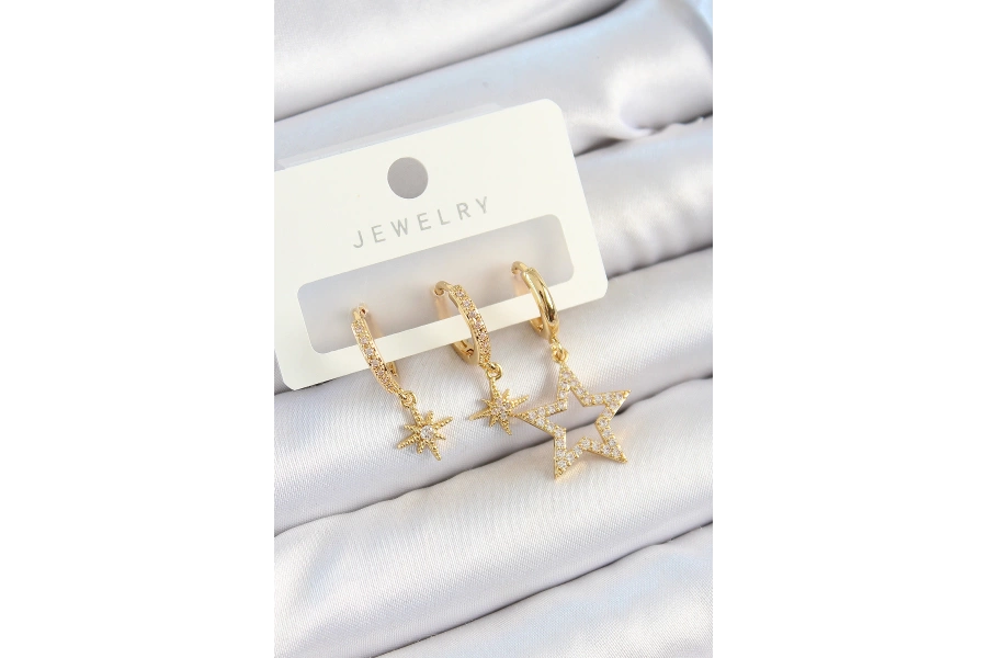 Shoecide Pirinç Zirkon Taşlı Yıldız Model Gold Renk 3lü Çift Kadın Küpe Set