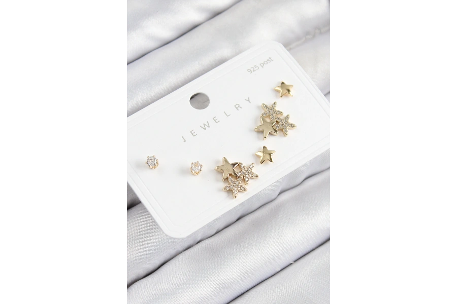Shoecide Pirinç Zirkon Taşlı Yıldız Model Gold Renk 925 Ayar Gümüş Çivi Kadın Küpe Set
