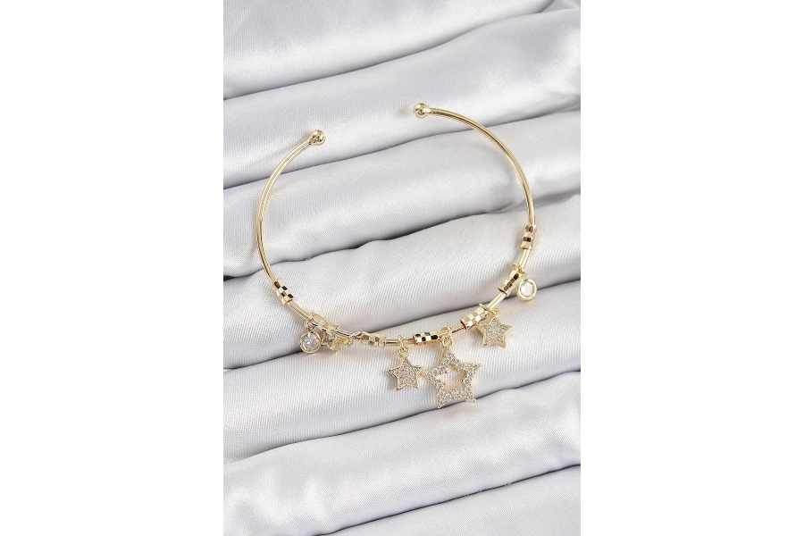 Shoecide Pirinç Zirkon Taşlı Yıldız Model Gold Renk Charm Bileklik