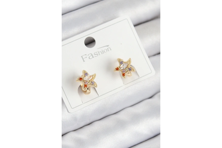 Shoecide Pirinç Zirkon Taşlı Yıldız Model Gold Renk Çocuk Küpe