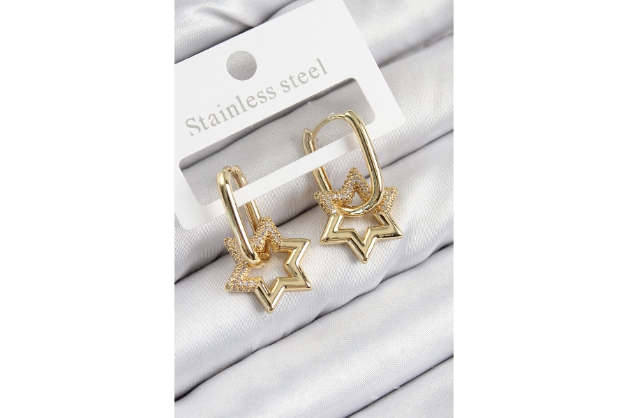 Shoecide Pirinç Zirkon Taşlı Yıldız Model Gold Renk Kadın Küpe