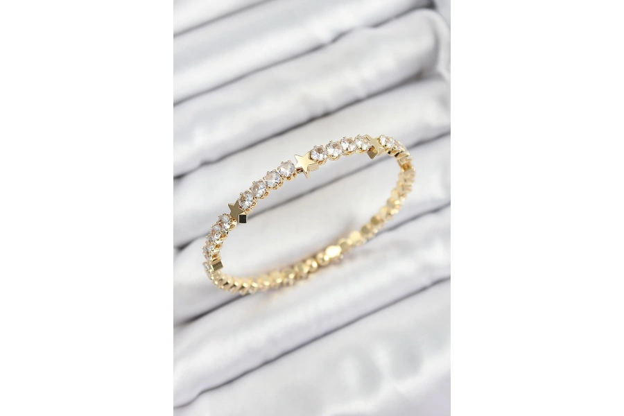 Shoecide Pirinç Zirkon Taşlı Yıldız Model Gold Renk Yaylı Kadın Bileklik
