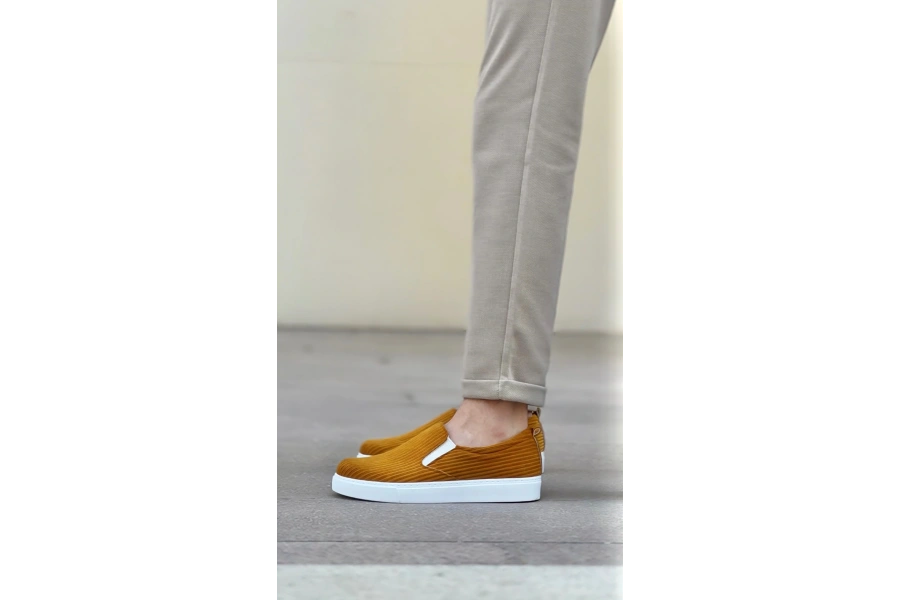 Shoecide Sb0339 Bağcıksız Kadife Hardal Beyaz Taban Günlük Erkek Ayakkabı