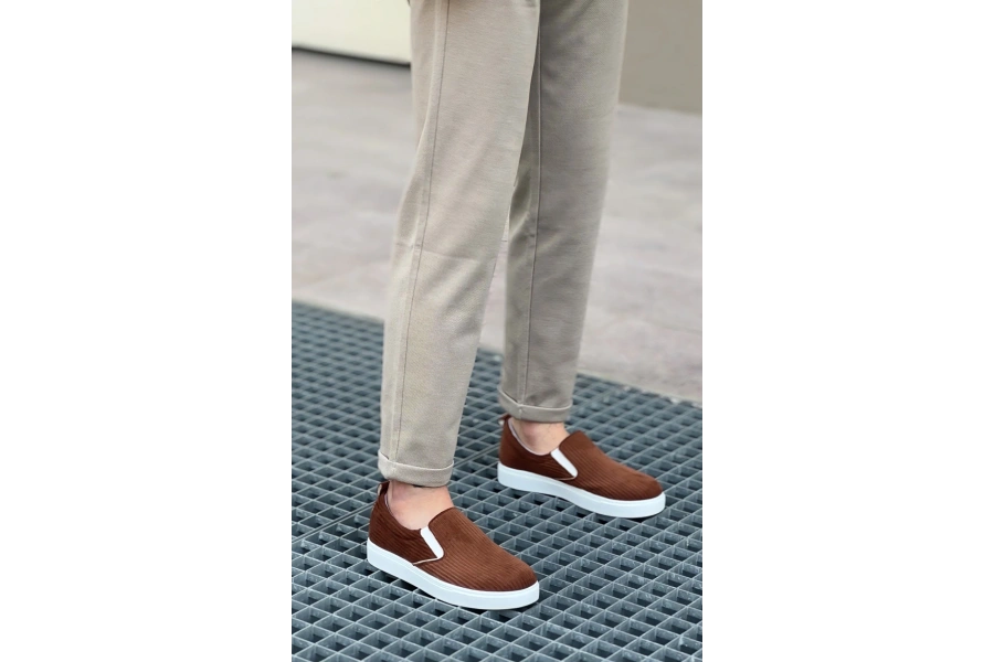 Shoecide Sb0339 Bağcıksız Kadife Kahverengi Beyaz Taban Günlük Erkek Ayakkabı