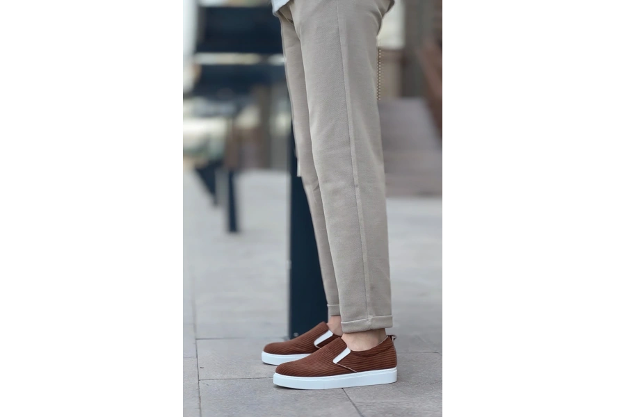 Shoecide Sb0339 Bağcıksız Kadife Kahverengi Beyaz Taban Günlük Erkek Ayakkabı