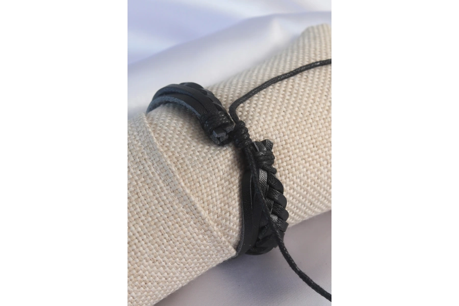 Shoecide Siyah Burgu Model Deri Erkek Bileklik