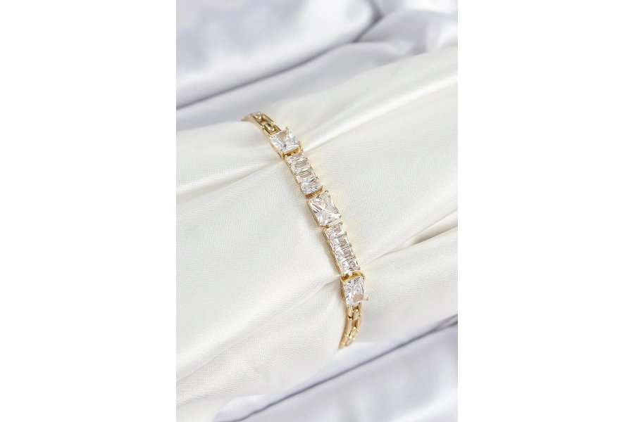 Shoecide Xuping Pirinç Parçalı Su Yolu Model Gold Renk Kadın Bileklik