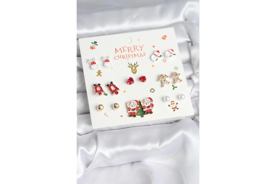 Shoecide Yılbaşı Temalı Karışık Model 8 Çift Yılbaşı Temalı Kadın Küpe Seti