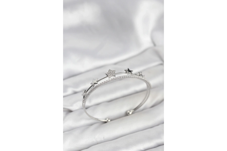 Shoecide Yıldız Model Gümüş Renk Pirinç Kadın Bileklik