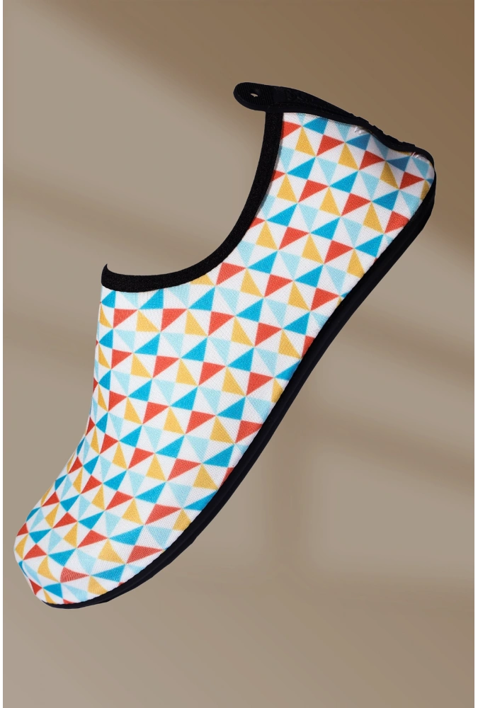 8li Kaydırmaz Kauçuk Taban Neoprene Üçgen Desenli Deniz Ayakkabısı (36-40),(8 Adet)
