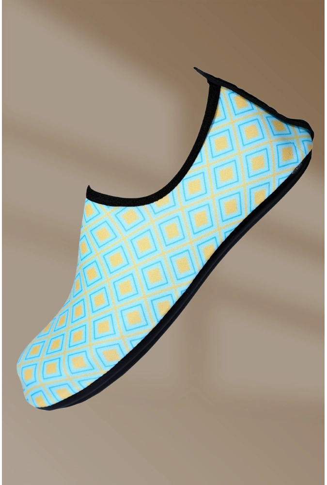 8li Kaydırmaz Kauçuk Taban Neoprene Üçgen Desenli Deniz Ayakkabısı (36-40),(8 Adet)