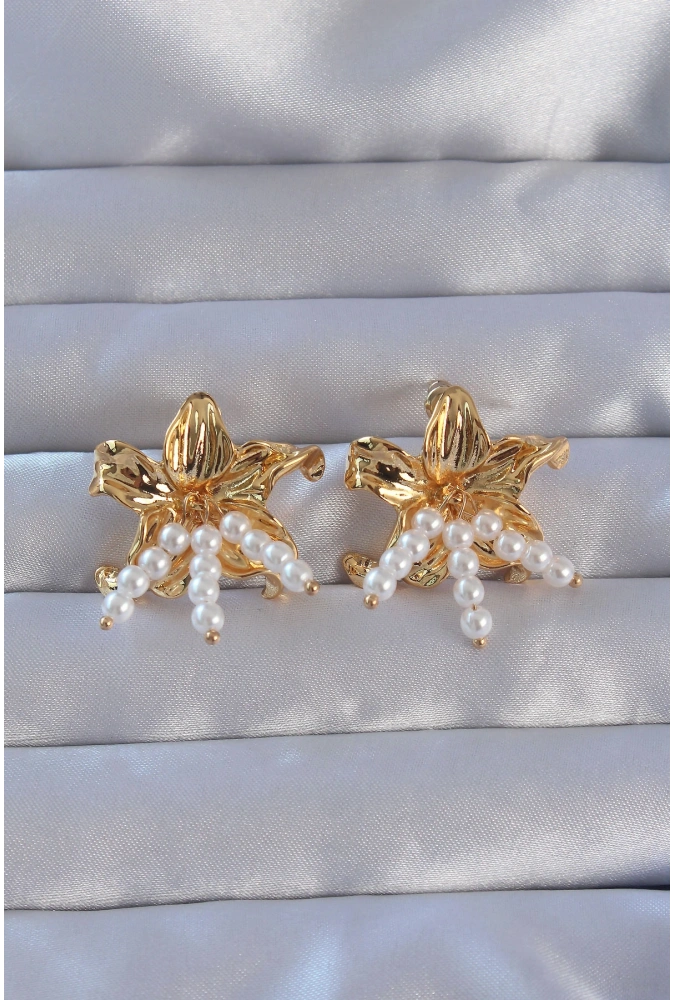 Shoecide 316l Çelik Gold Renk İnci Aksesuarlı Çiçek Model Küpe