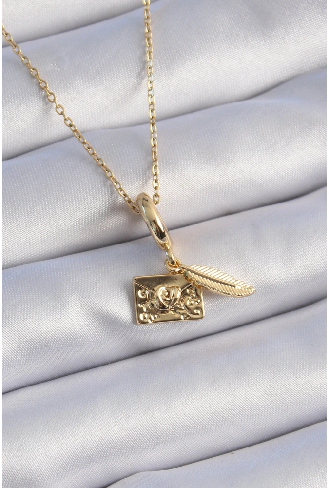 Shoecide 316l Çelik Gold Renk Kalp Detay Mektup Figür Charm Model Kadın Kolye