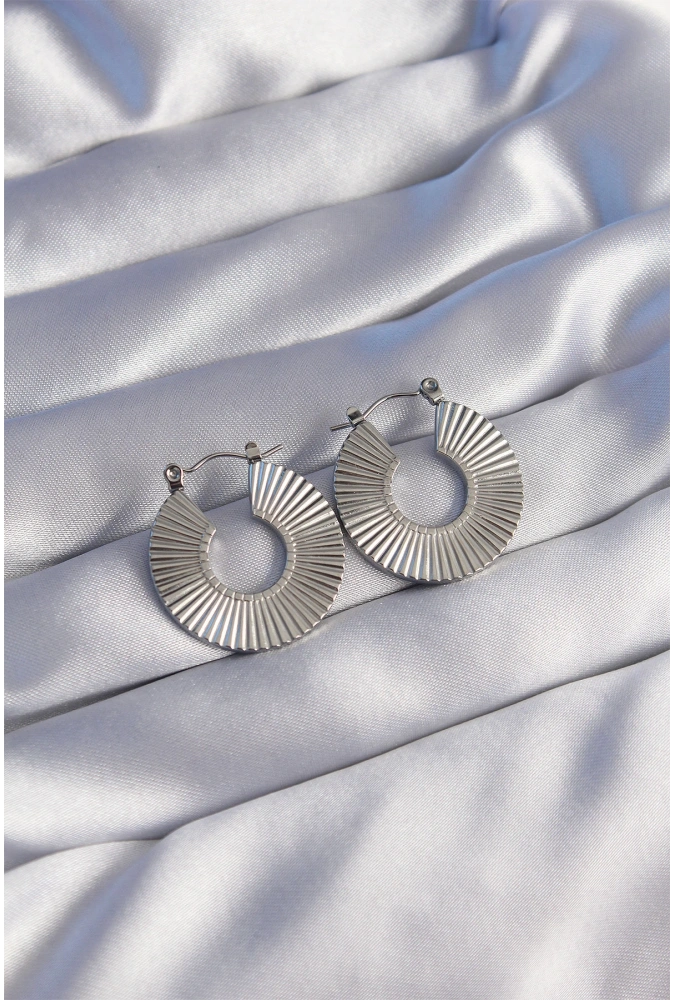 Shoecide 316l Çelik Gümüş Renk Oval Çizgili Plaka Küpe