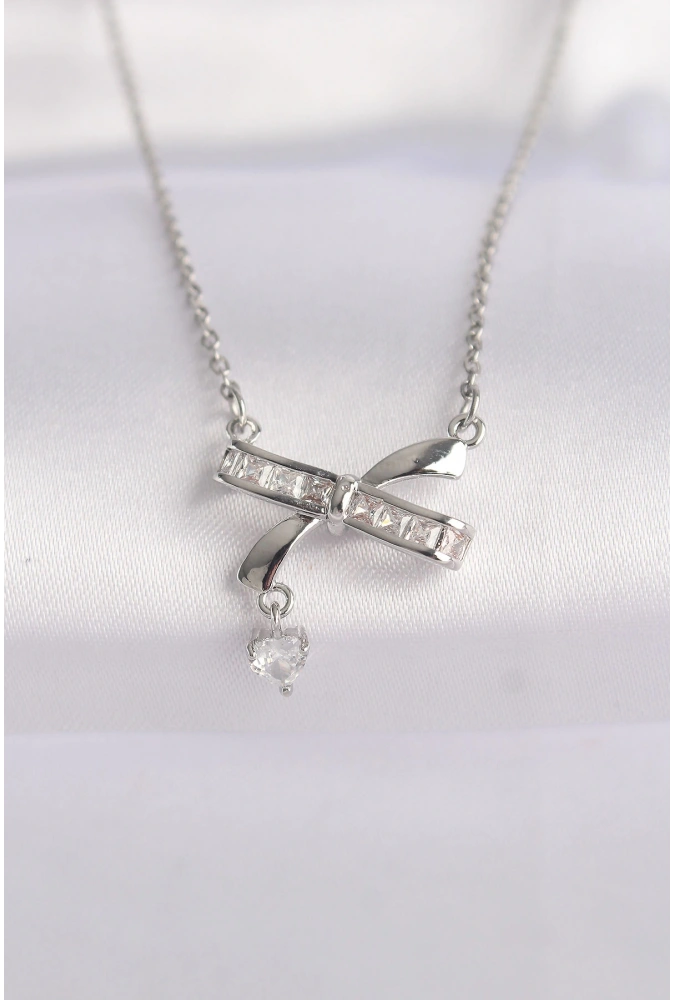 Shoecide 316l Çelik Zincir Gümüş Renk Zirkon Taşlı Kalp Detay Fiyonk Kolye