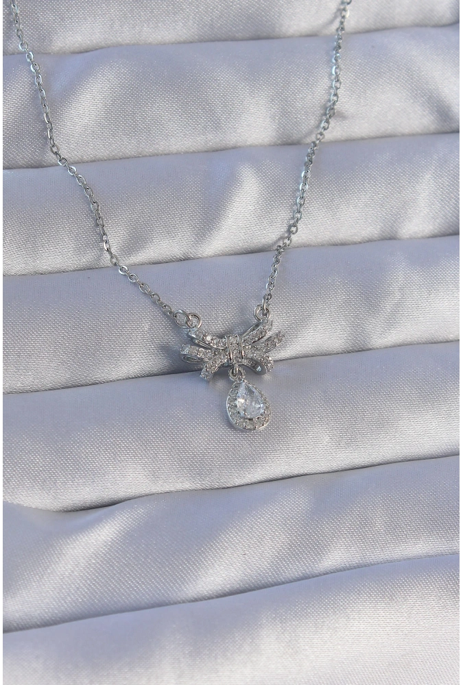 Shoecide 316l Çelik Zincirli Gümüş Renk Zirkon Taşlı Damla Detay Fiyonk Model Kolye