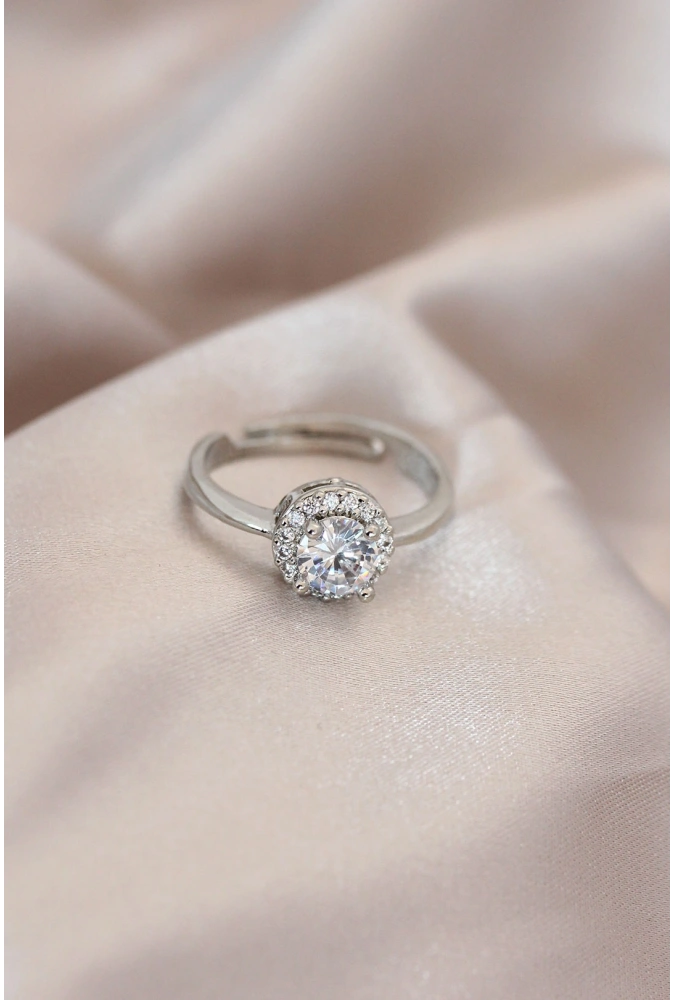 Shoecide Ayarlamalı Gümüş Renk Metal Zirkon Ve Kristal Taşlı Oval Model Yüzük