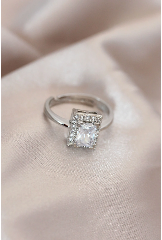 Shoecide Ayarlamalı Silver Renk Metal Zirkon Ve Kristal Taşlı Dikdörtgen Model Yüzük