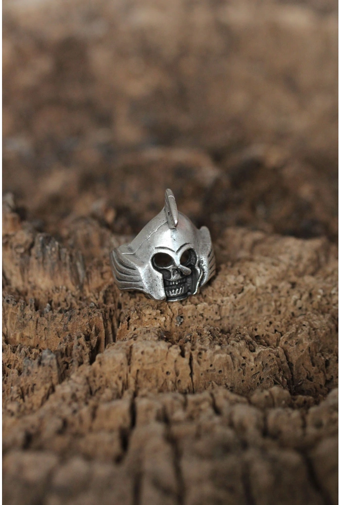 Shoecide Ayarlanabilir Miğferli Kuru Kafa Tasarımlı Erkek Yüzük