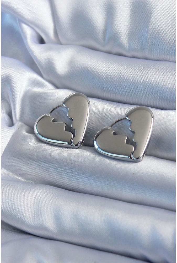 Shoecide Gümüş Renk Kırık Kalp Model Pirinç Kadın Küpe