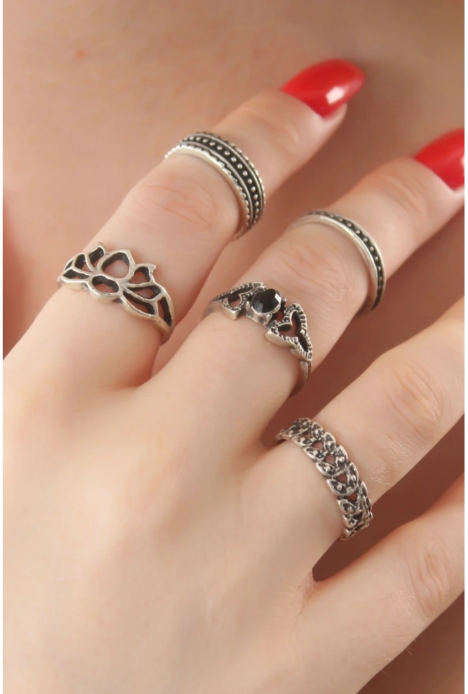 Shoecide Gümüş Renk Lotus Model Siyah Kristal Taş Detay Bayan Yüzük Kombin
