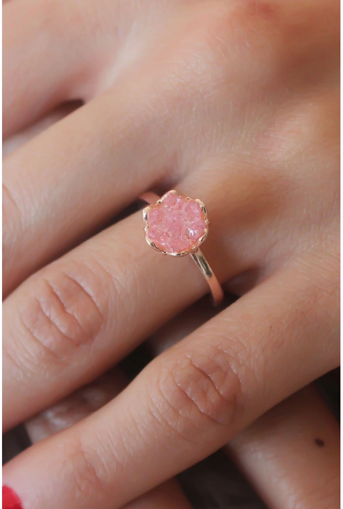 Shoecide Pembe Lotus Çiçek Figür Gold Renk Kadın Yüzük