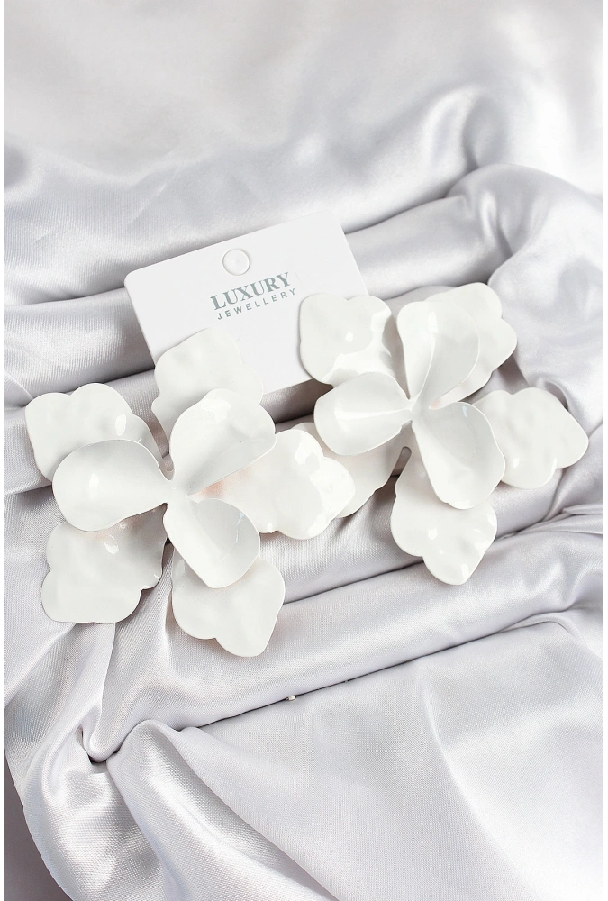 Shoecide Pirinç Beyaz Çiçek Model Kadın Küpe