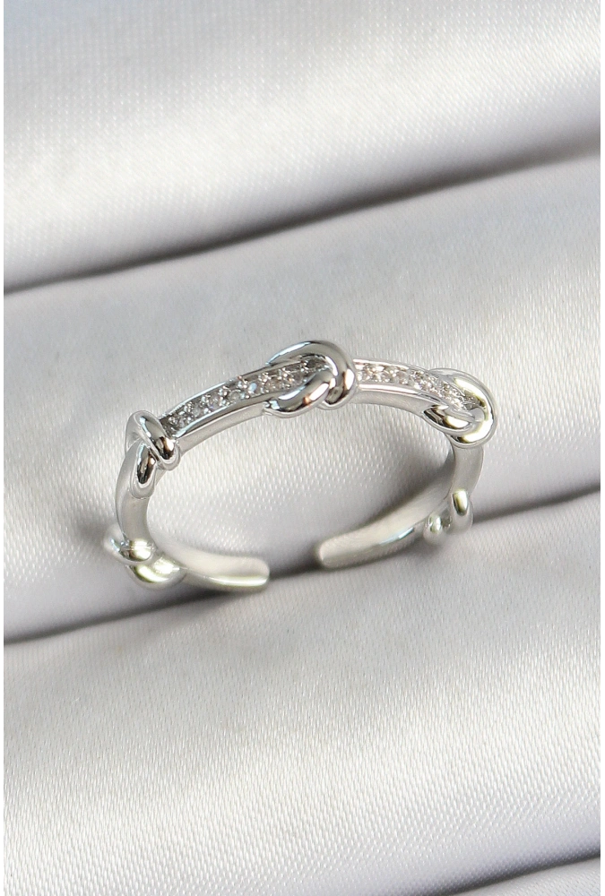 Shoecide Pirinç Düğüm Figürlü Zirkon Taşlı Gümüş Renk Ayarlanabilir Kadın Yüzük