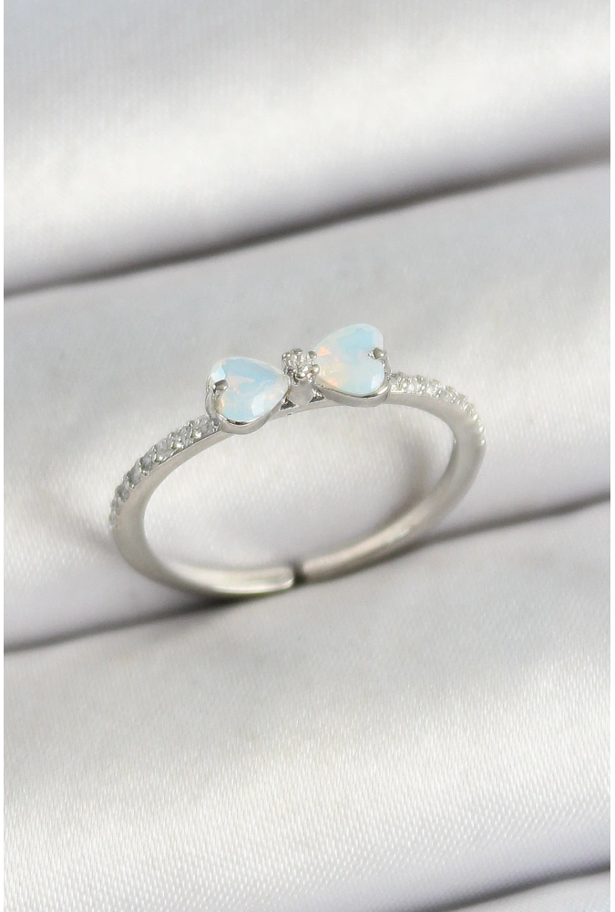 Shoecide Pirinç Fiyonk Figürlü Zirkon Taşlı Gümüş Renk Ayarlanabilir Kadın Yüzük