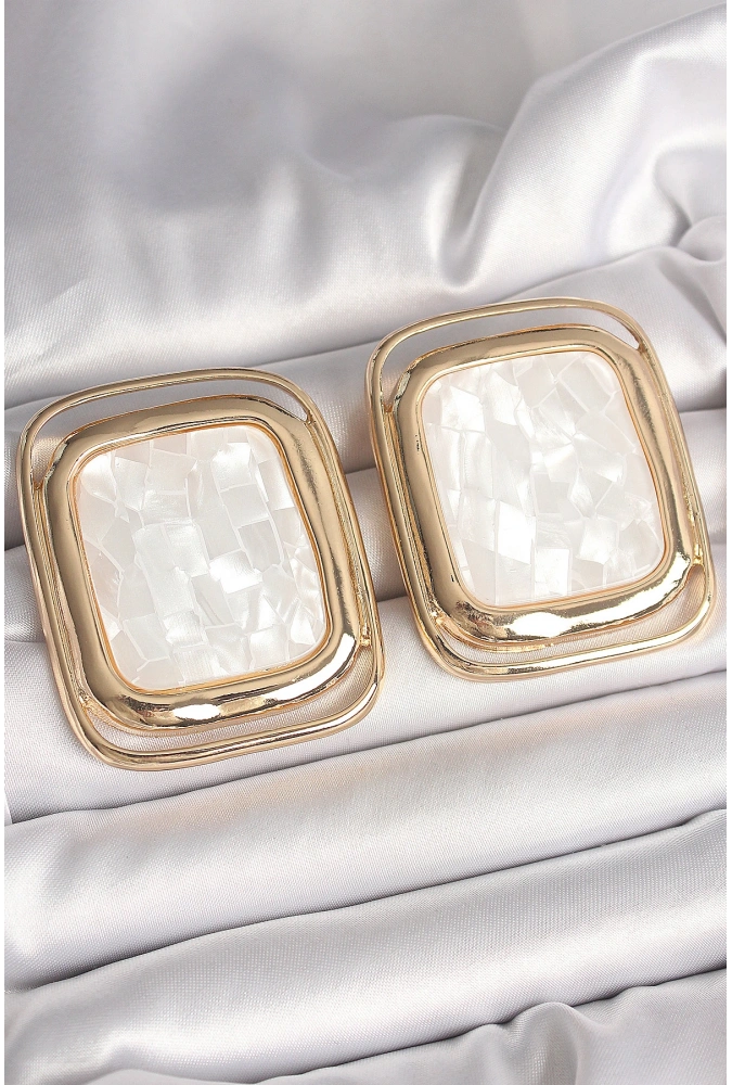 Shoecide Pirinç Gold Renk Beyaz Mineli Kare Model Kadın Küpe