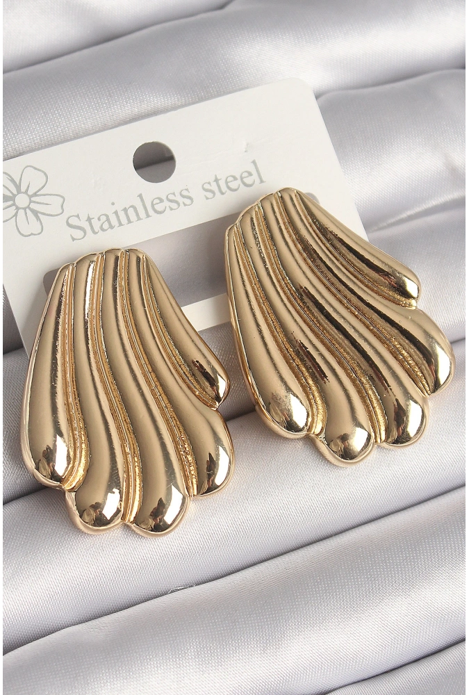 Shoecide Pirinç Gold Renk İşlemeli İstirdye Model Kadın Küpe