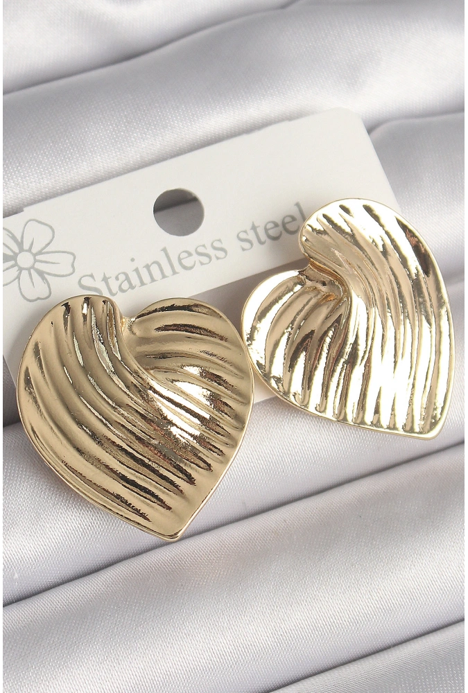 Shoecide Pirinç Gold Renk İşlemeli Plaka Kalp Model Kadın Küpe