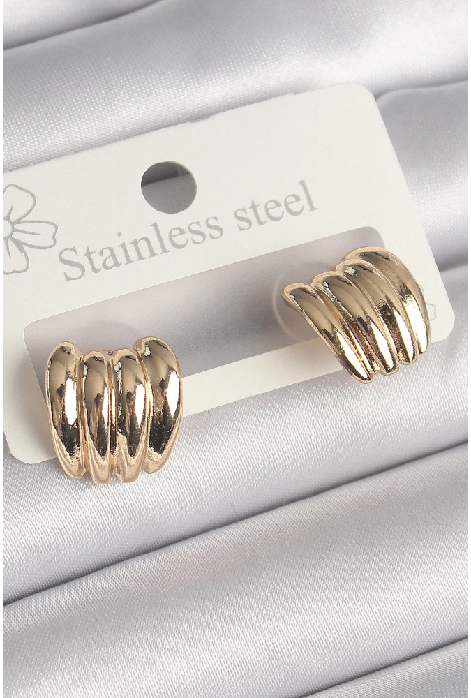 Shoecide Pirinç Gold Renk İşlemeli Yarım Halka Model Kadın Küpe